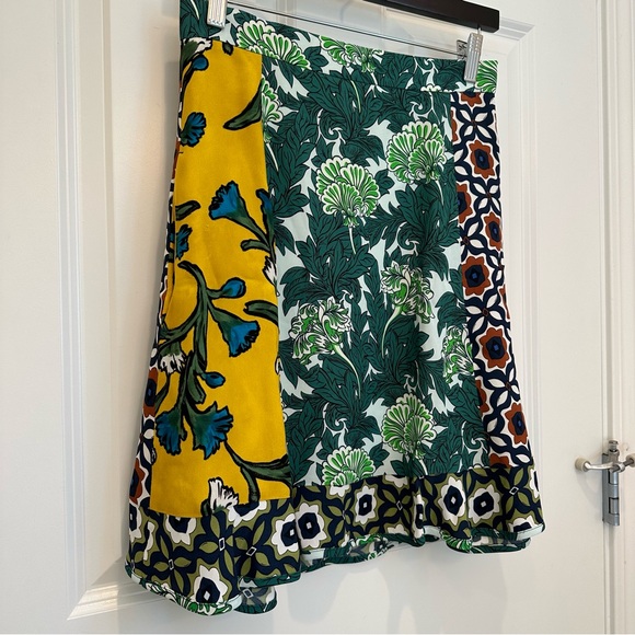 NWOT Weekend Max Mara Short Flora Mini Skirt Size: Medium US4/6 Spring/Summer - Picture 7 of 14